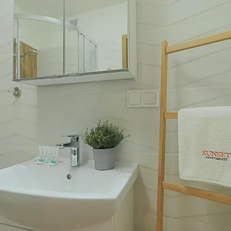 Sunset - Sikorskiego - Sloneczne Mieszkanie W Centrum, Park Zdrojowy 100m